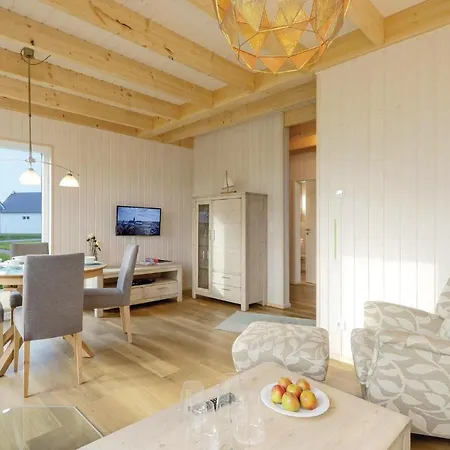 2 Bedroom Awesome In Ostseeresort Hébergement de vacances