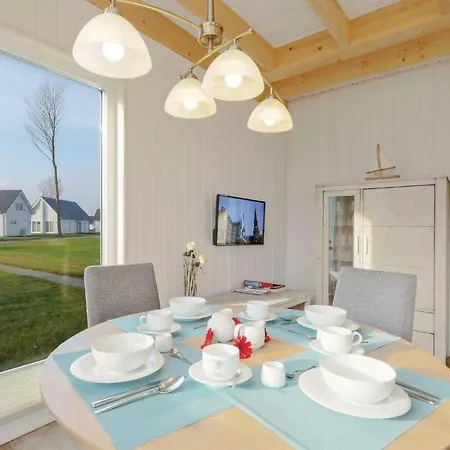 2 Bedroom Awesome In Ostseeresort Hébergement de vacances